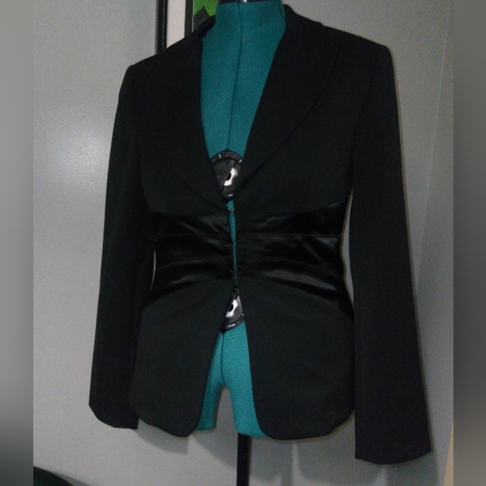 Spiegel Black Tuxedo Hourglass Blazer Sz 8 NWOT - Picture 16 of 16